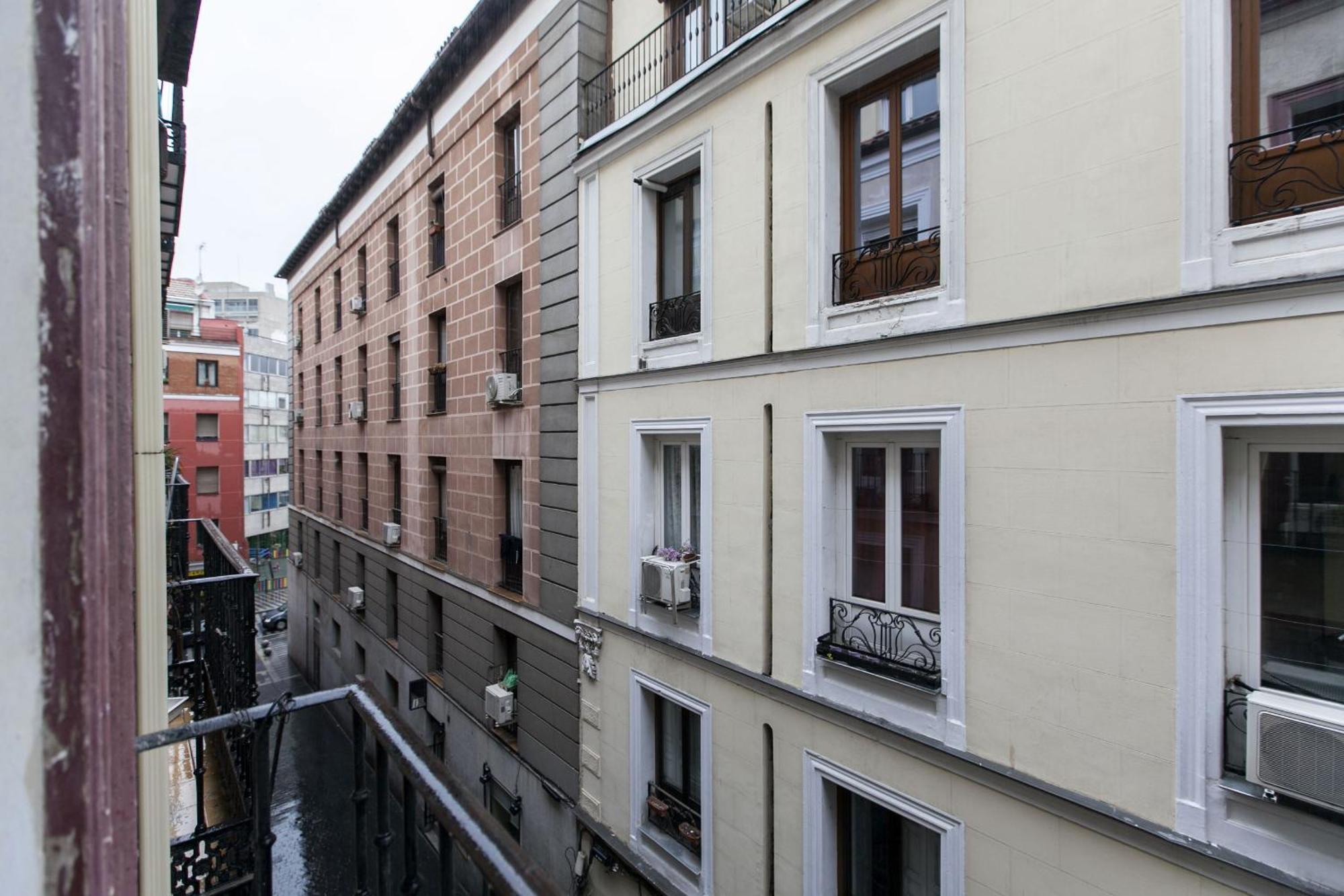 Apartamentos Day Madrid Callao Centro Gran Via Sol Malasana Экстерьер фото