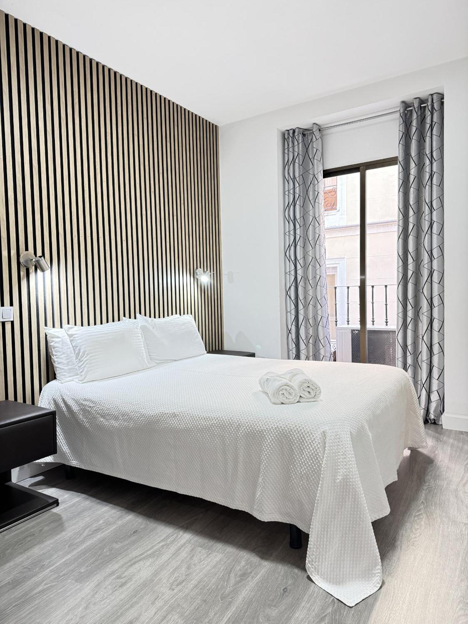 Apartamentos Day Madrid Callao Centro Gran Via Sol Malasana Экстерьер фото